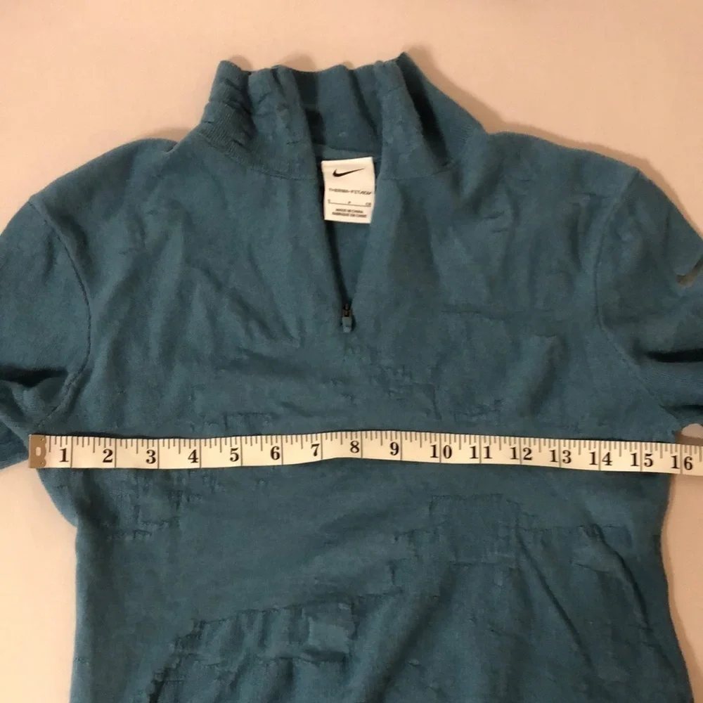 Women's Noise Aqua Textured Pattern Running Long Sleeve Mock Neck 1/4 zip Top